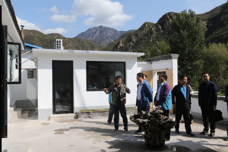 图为走访现场