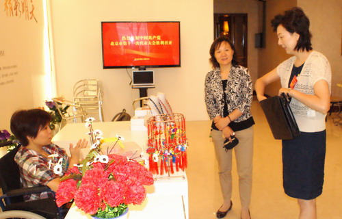 图为活动现场（图3）