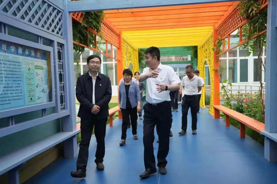 图为会议现场