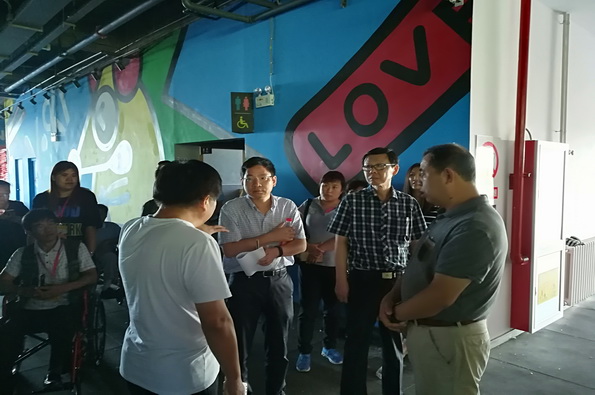 北京市残疾人联合会-市残联检查组对延庆石京龙滑雪场、密云人间花海景区进行无障碍改造检查