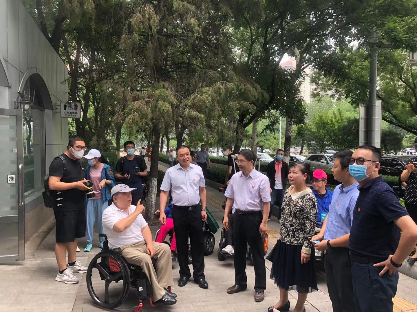 图为会议现场