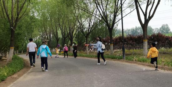 图为会议现场