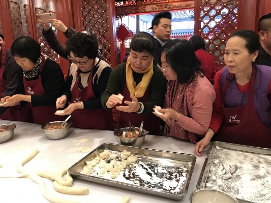 北京市残疾人联合会-东城区盲协举办“我们是欢乐的一家人”活动