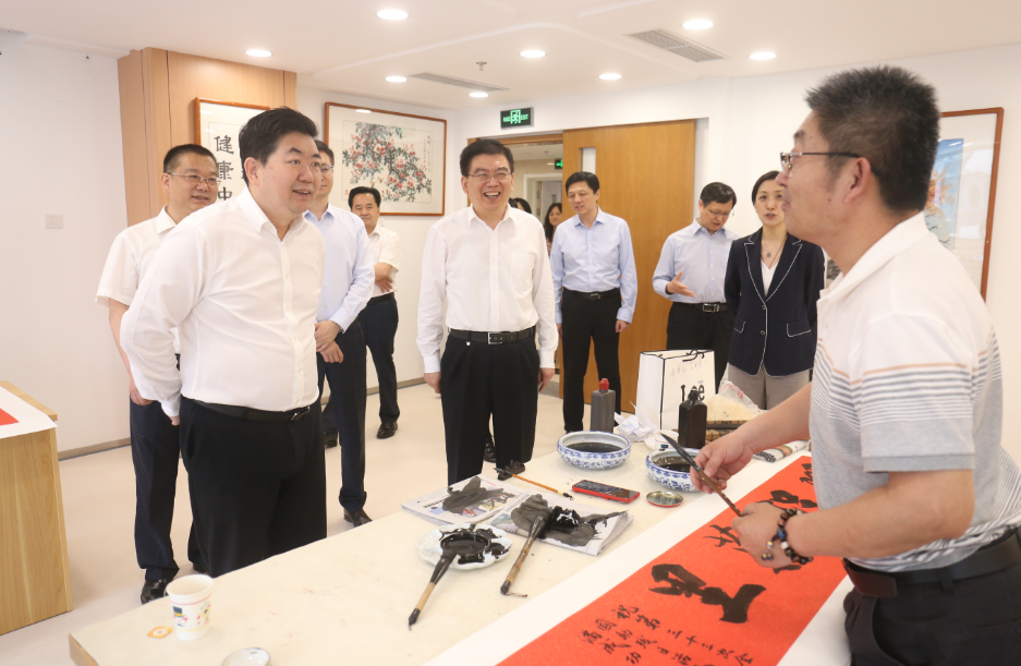 图为会议现场