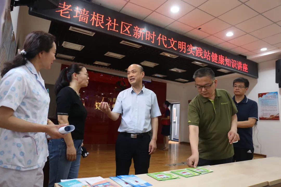 北京市残疾人联合会- 中国残联康复部主任胡向阳到西城区调研残疾预防与残疾人康复工作 北京市残疾人联合会- 中国残联康复部主任胡向阳到西城区调研残疾预防与残疾人康复工作