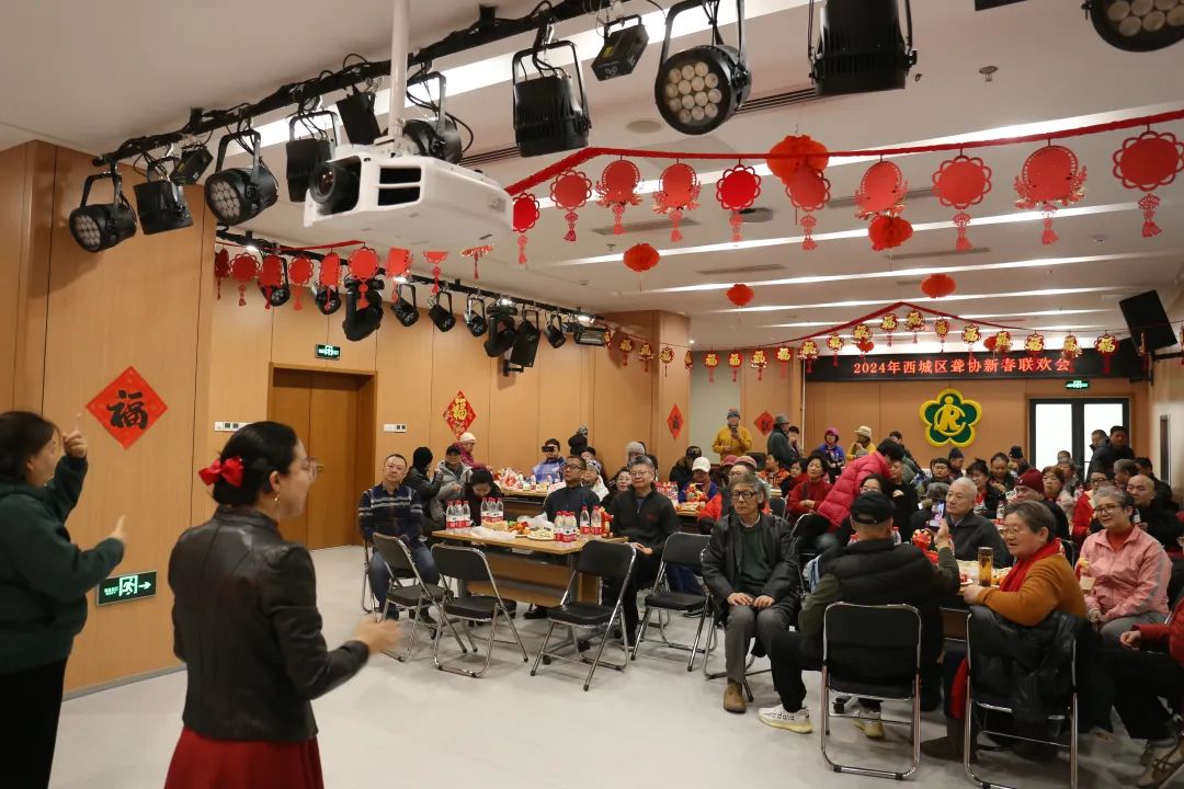图为活动现场