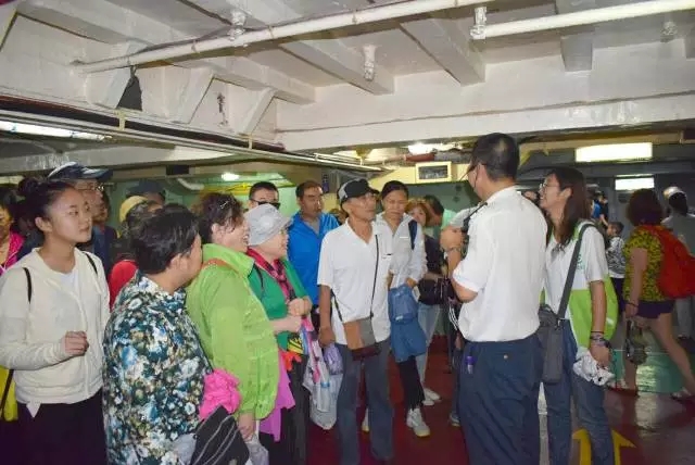北京市残疾人联合会-西城区盲人协会走进天津泰达航母主题公园