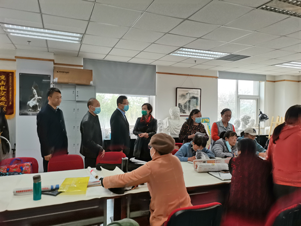 北京市残疾人联合会-朝阳区委宣传部、中国传媒大学领导调研朝阳区“光明影院”项目