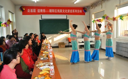 图为活动现场
