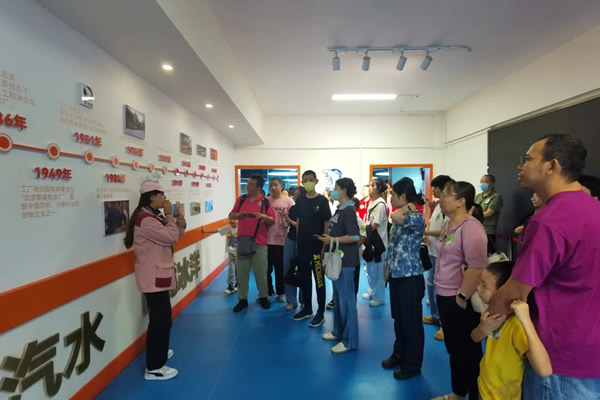 北京市残疾人联合会-海淀区残联开展康复教师、残疾儿童社会实践活动