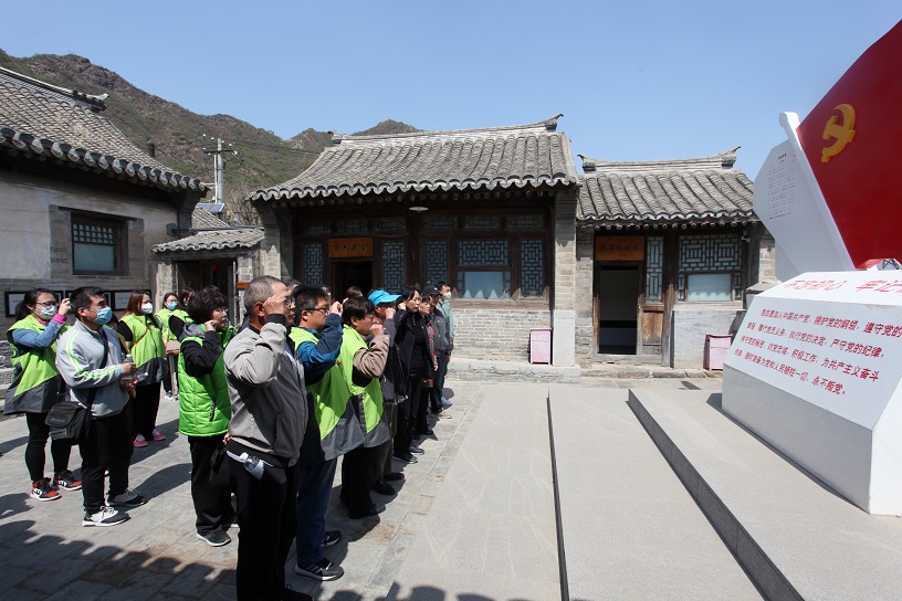 图为会议现场