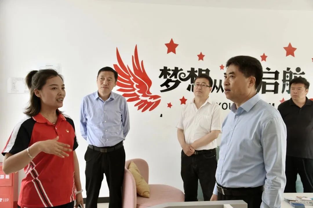 图为会议现场