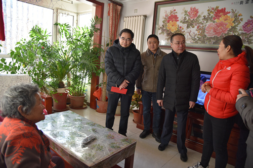 北京市残疾人联合会-市残联副理事长董连民到大兴走访慰问
