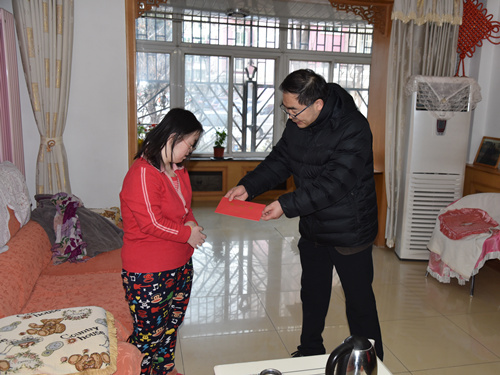 北京市残疾人联合会-市残联副理事长董连民到大兴走访慰问