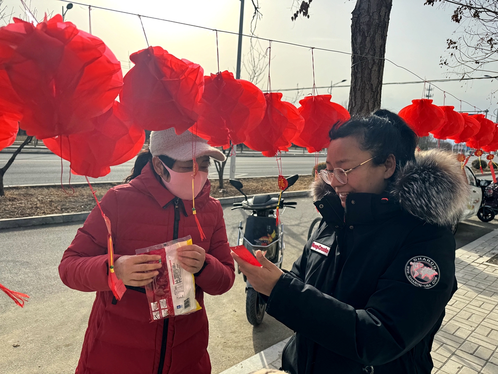 图为活动现场 