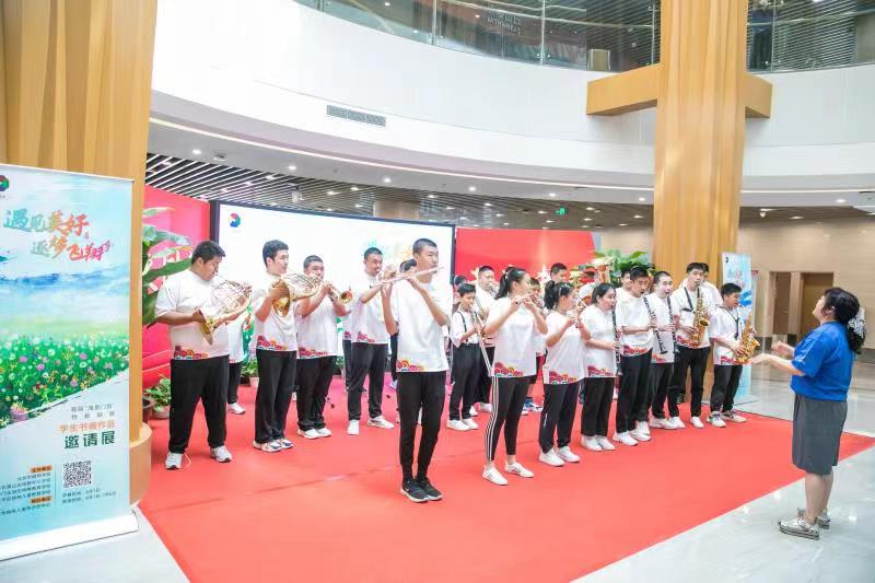 图为会议现场
