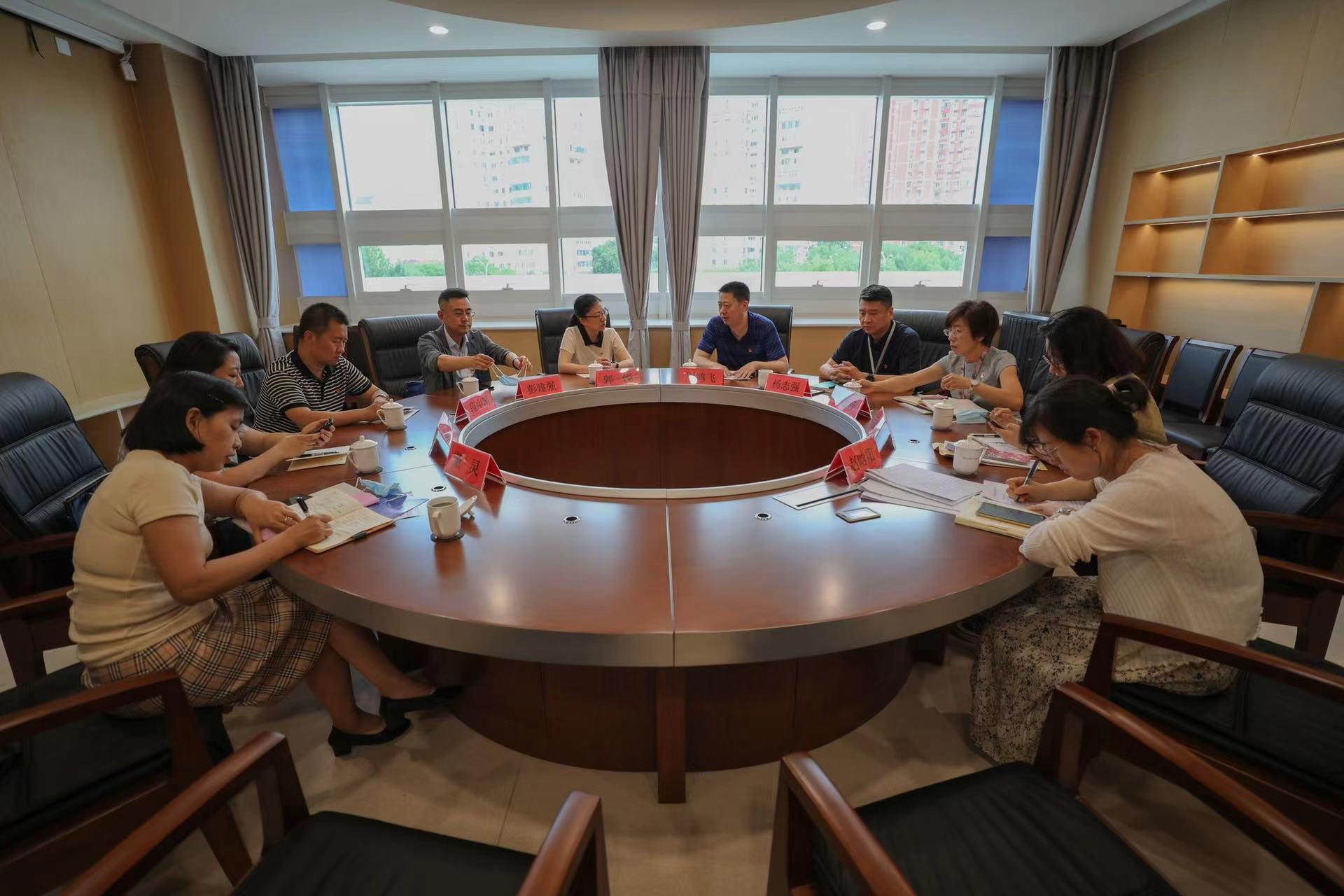 图为会议现场