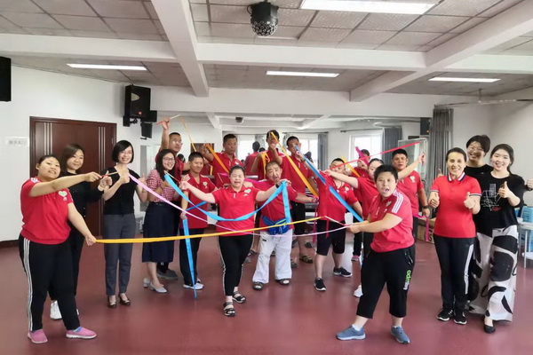 北京市残疾人联合会-市残疾人康复服务指导中心到温馨家园开展团体音乐体验活动