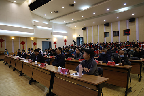 报告会现场