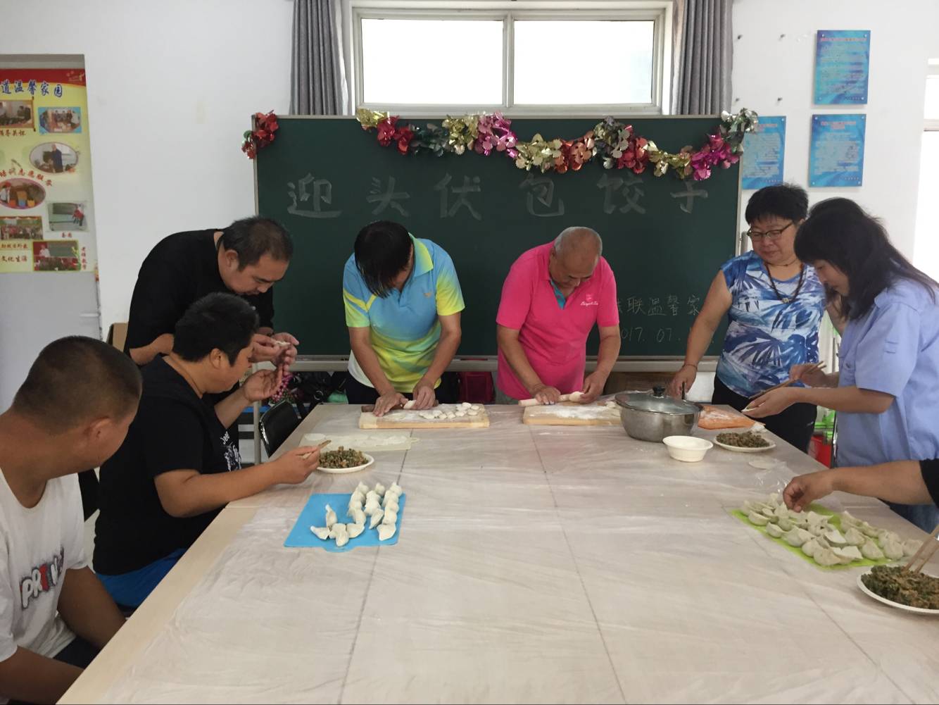 图为活动现场